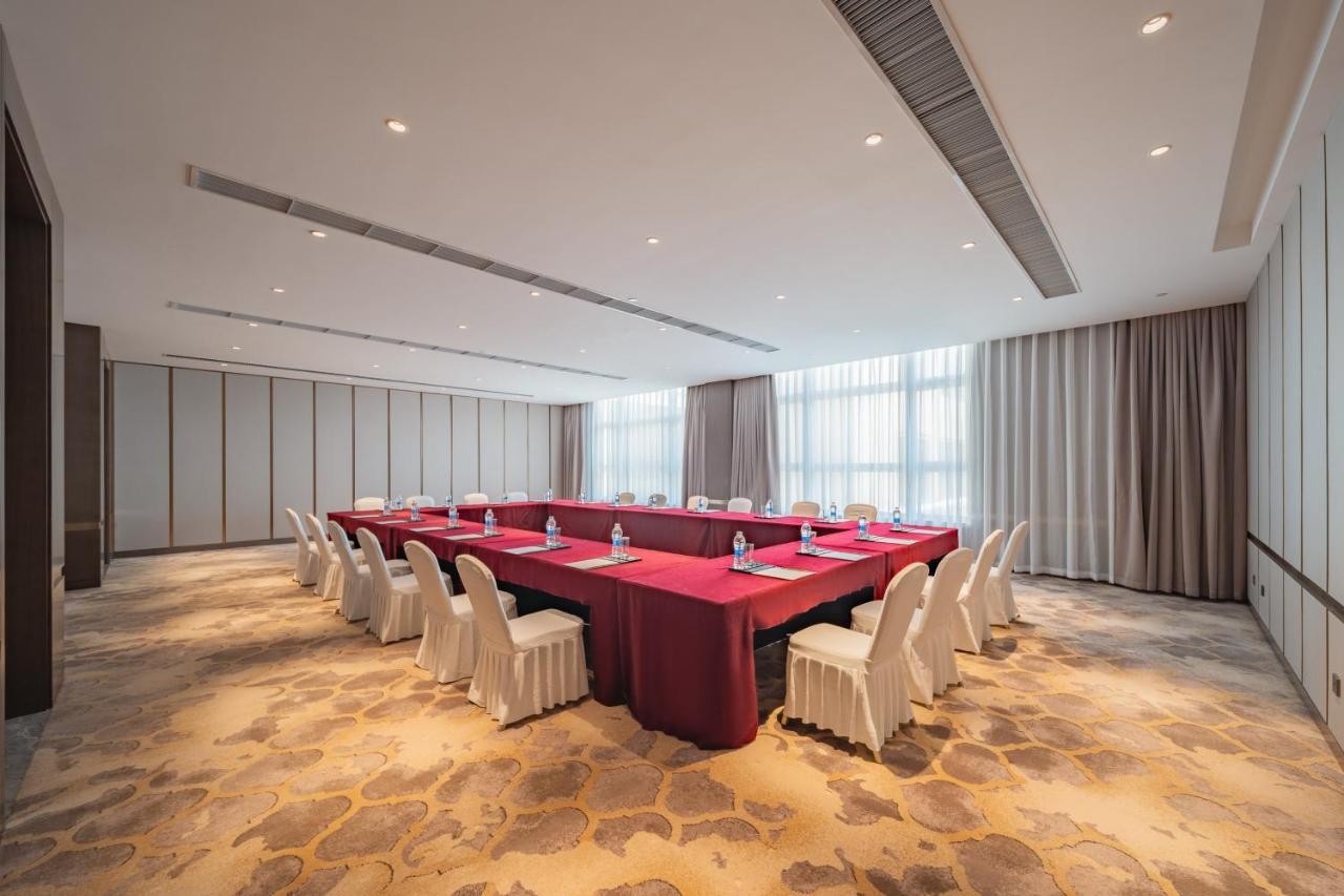 Holiday Inn Zhengzhou Zhongzhou By Ihg Zewnętrze zdjęcie