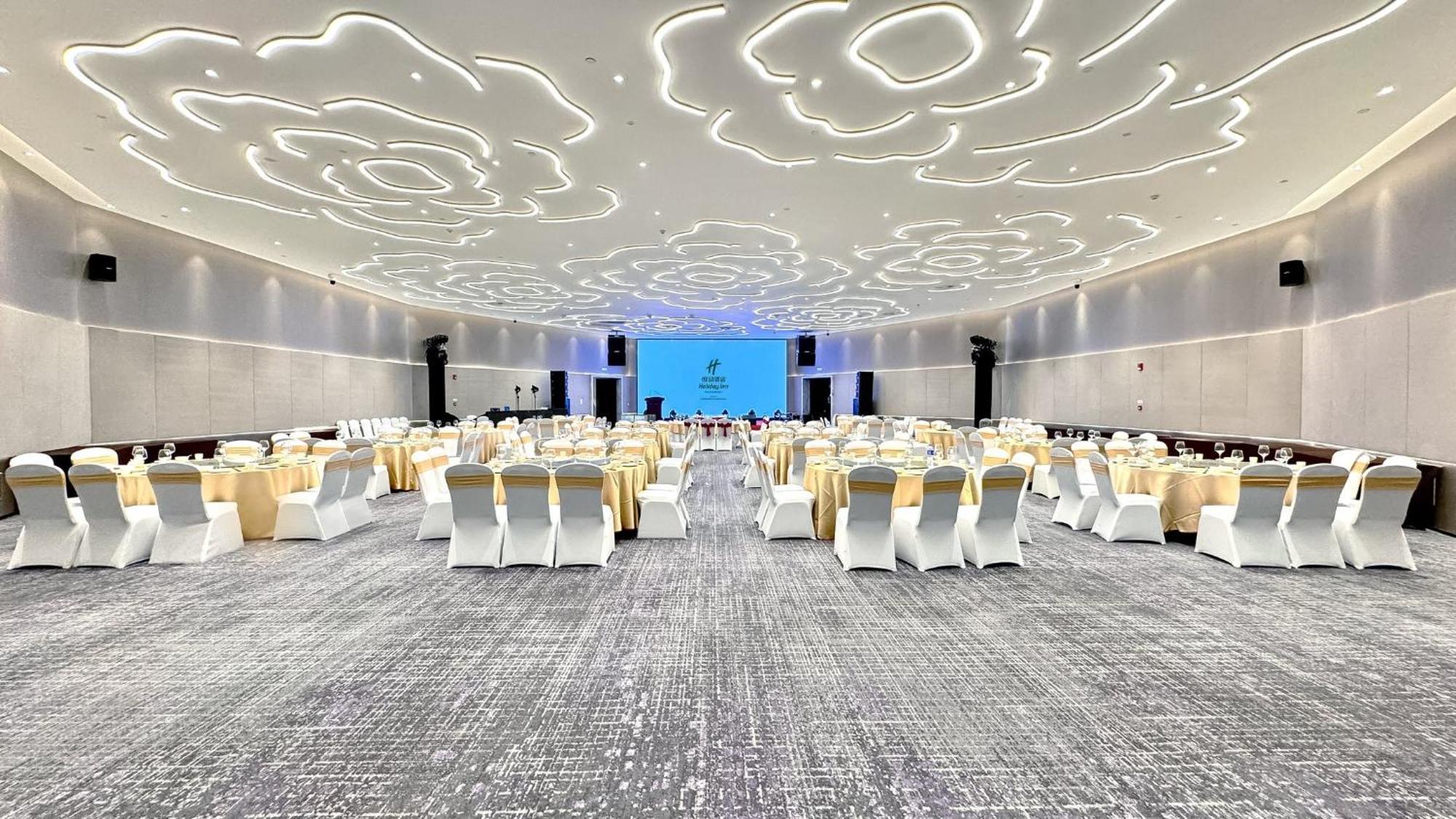 Holiday Inn Zhengzhou Zhongzhou By Ihg Zewnętrze zdjęcie