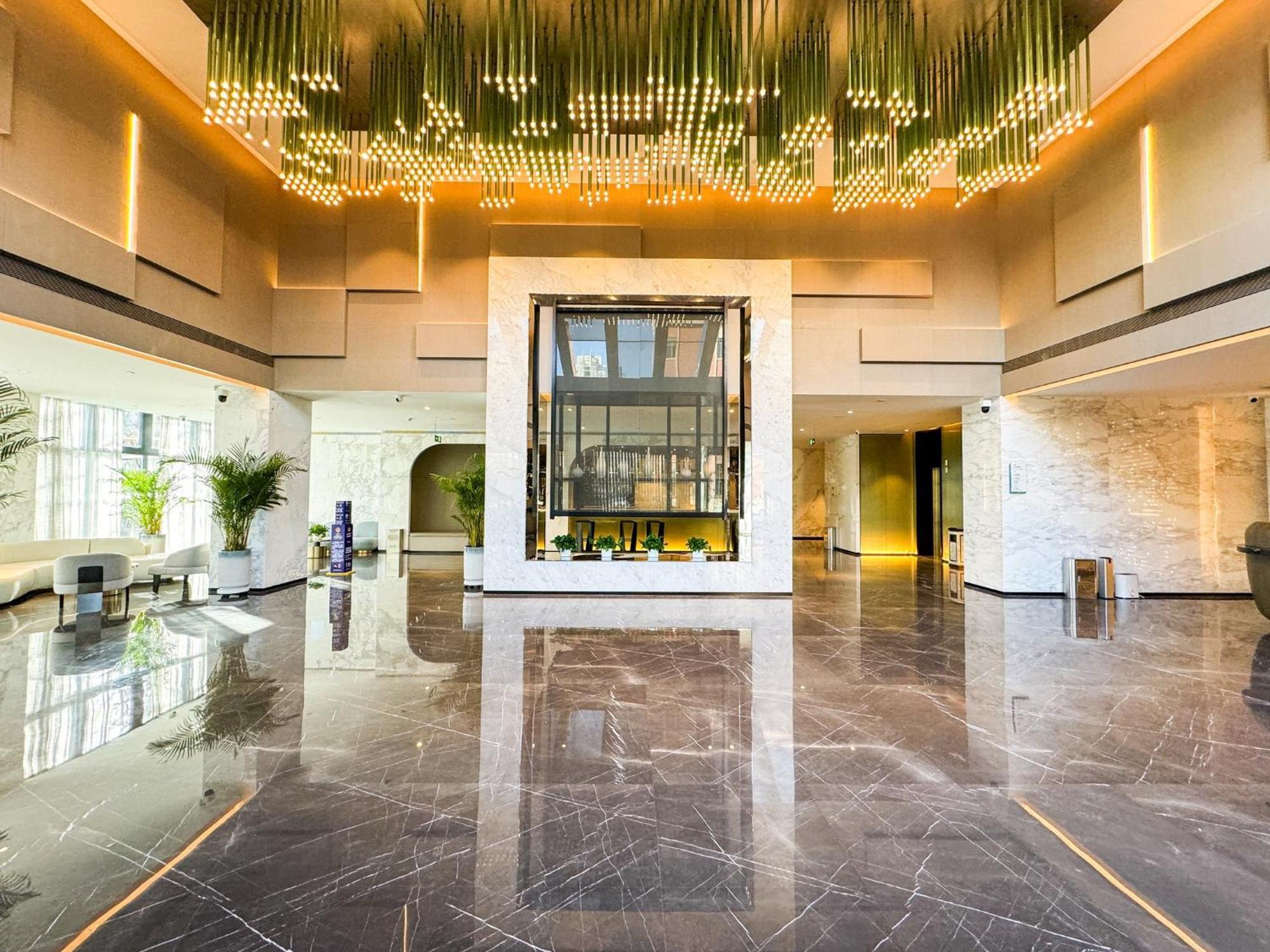 Holiday Inn Zhengzhou Zhongzhou By Ihg Zewnętrze zdjęcie